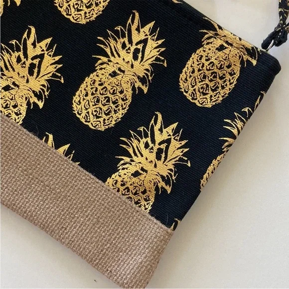 Black & Gold Foil Pineapple Wristlet/Cosmetic Bag - Picture 2 of 8